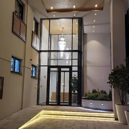Apartment Lux Crnjanski Iv,
