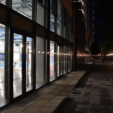 Lux Crnjanski Iv, ג'אגודינה