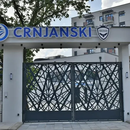 Lux Crnjanski Iv, * Jagodina