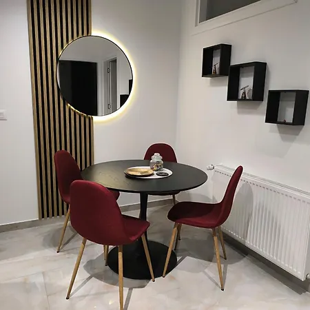 Lux Crnjanski Iv, * Jagodina