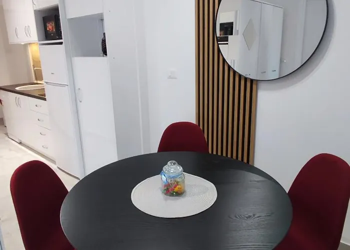 Lux Crnjanski Iv, * Jagodina