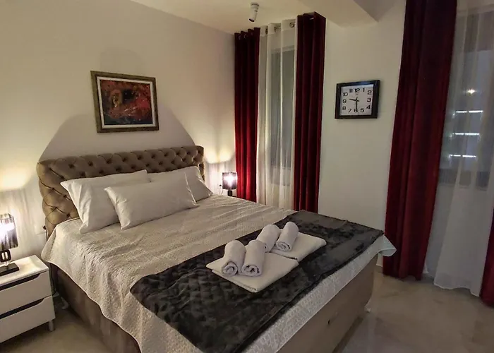 Lux Crnjanski Iv, Jagodina